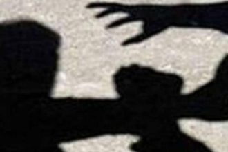 Ηλεία: Πήγε να ζητήσει τα λεφτά του και τον πλάκωσε στο ξύλο