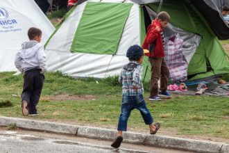 Έως τις 20 Αυγούστου η δημιουργία προστατευόμενων ζωνών για ασυνόδευτα προσφυγόπουλα