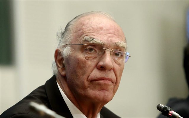 Πρόωρες εκλογές προέβλεψε ο Βασίλης Λεβέντης