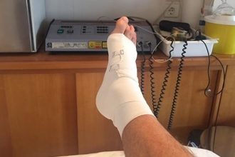 Γνωστός ηθοποιός τραυματίστηκε στις διακοπές του στην Κεφαλονιά