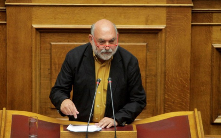 Ν. Συρμαλένιος: Η κυβέρνηση δεν έχει πολλά οχυρά στα ΜΜΕ