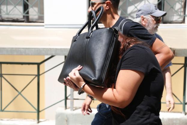 Προφυλακιστέα η 26χρονη φόνισσα του Κορωπίου - Τα «γύρισε» στην απολογία της