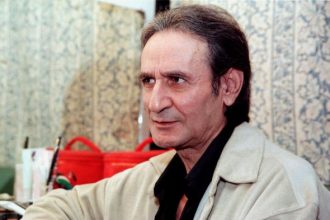 Η αποκάλυψη για την τελευταία επιθυμία του Σωτήρη Μουστάκα - BINTEO