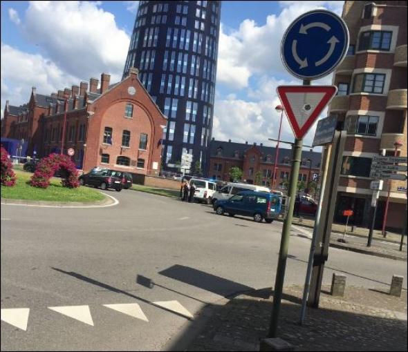 Βέλγιο – Επίθεση με μαχαίρι σε αστυνομικούς - Νεκρός ο δράστης (ΝΕΟΤΕΡΑ)