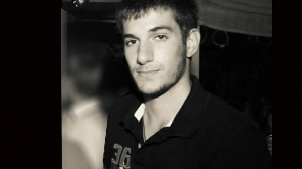 "Ζητάμε μόνο δικαιοσύνη για τον Βαγγέλη μας" λέει η μητέρα του Γιακουμάκη