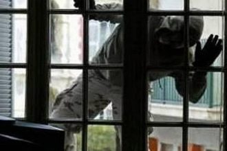 Πάτρα: Σκαρφάλωναν σε πολυκατοικίες και μπούκαραν σε διαμερίσματα-Στην φάκα της Αστυνομίας οι δύο Αλβανοί που οδηγήθηκαν στη φυλακή