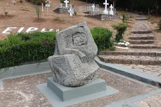 Τιμή και Μνήμη στην Καλαβρυτινή Μάνα