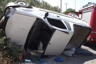 Αχαΐα: Τροχαίο ατύχημα στα Σαγέικα - Όχημα εξετράπη της πορείας του και ανετράπη