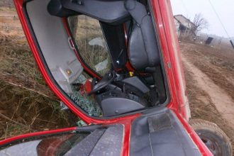 Αχαΐα: Εκτροπή οχήματος στην Πούντα - Καλαβρύτων - Απεγκλωβίστηκαν πέντε άτομα, ανάμεσα τους βρέφος - ΝΕΟΤΕΡΑ