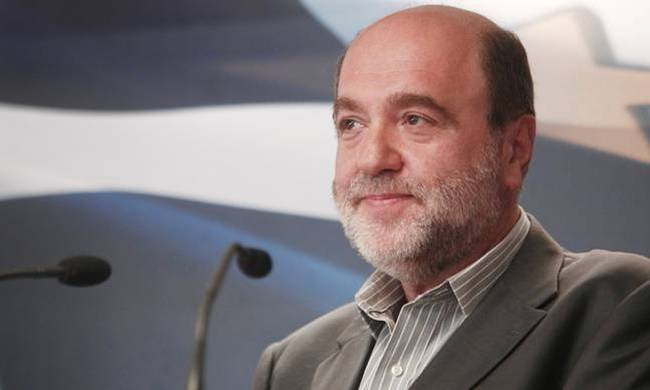 Τρύφων Αλεξιάδης: Δεν μπορούμε να έχουμε συνέχεια ρυθμίσεις 100 δόσεων