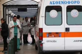 Πάτρα: Νεαρός δικυκλιστής τραυματίστηκε σε τροχαίο