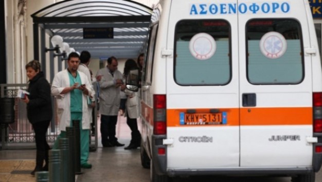 Πάτρα: Νεαρός δικυκλιστής τραυματίστηκε σε τροχαίο