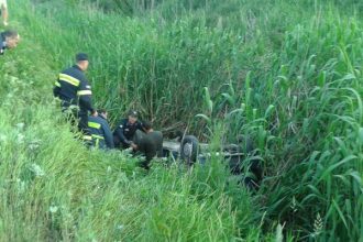 Αυτοκίνητο έπεσε σε χαντάκι- Τραυματίστηκε ελαφρά ο οδηγός