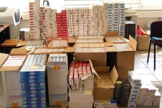 Κατασχέθηκαν 10 εκατομμύρια λαθραία τσιγάρα στον Πειραιά