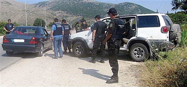 Αιτωλοακαρνανία: Είχε κάνει το σπίτι του αποθήκη πυρομαχικών και ναρκωτικών