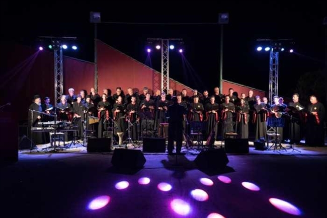 Η Πατρινή Χορωδία «Φωκαεύς» έκλεψε την παράσταση και στη Νεμέα