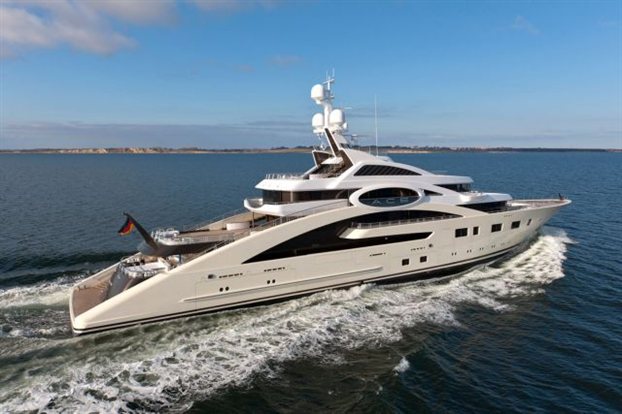 Περιπέτεια για επιβάτες θαλαμηγού δυτικά της Κεφαλονιάς - Ρυμουλκήθηκε στο λιμάνι της Πάτρας