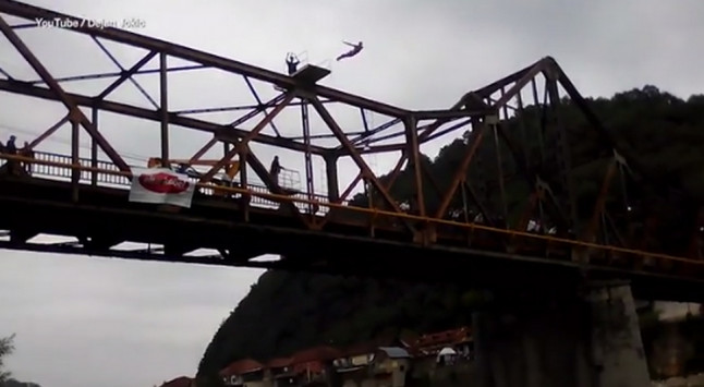 ΒΙΝΤΕΟ σοκ: Επαγγελματίας αθλητής πνίγηκε σε ζωντανή σύνδεση