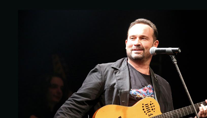 Συναυλία του Κώστα Μακεδόνα απόψε στο Διακοπτό