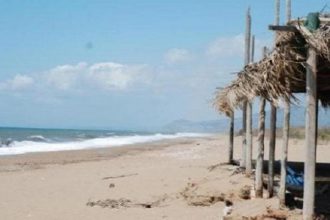 Ηλεία: «Λουκέτο» σε καντίνα στην παραλία Νεοχωρίου!