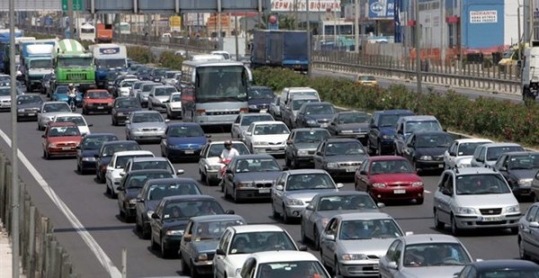 Με αεροπλάνα, βαπόρια και ΙΧ η έξοδος του 15Αυγουστου - Αυξημένα μέτρα στην Κορίνθου - Πατρών