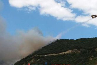 Μεσολόγγι: Σε ύφεση η πυρκαγιά στον Άγιο Γεώργιο