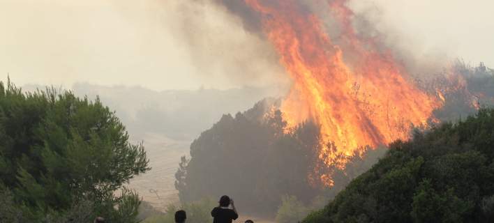 Mέτρα προτείνουν οι έμποροι για την ανακούφιση των επιχειρήσεων στις πυρόπληκτες περιοχές Εύβοιας και Χίου