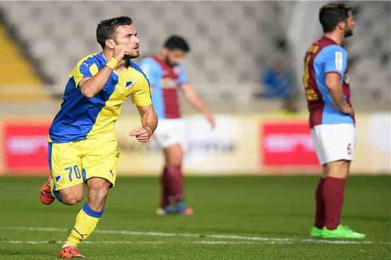 Ο Γιαννιώτας "καθάρισε" την Ρόζενμποργκ και έστειλε τον ΑΠΟΕΛ στα πλέι οφ του Champions League