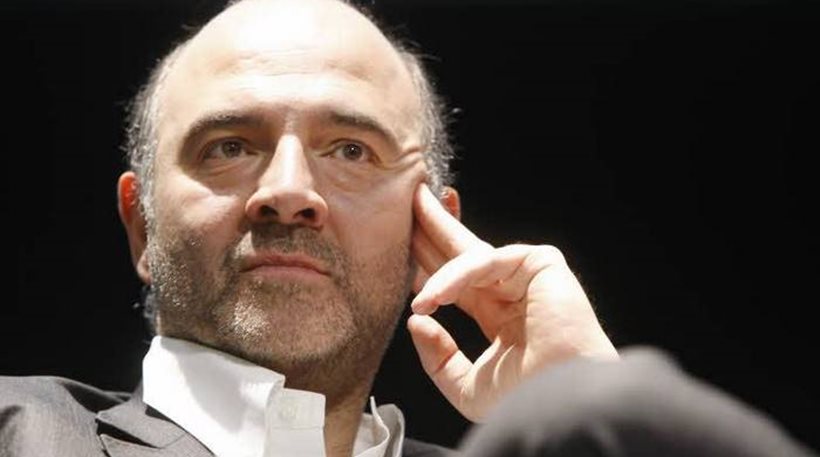 Μοσκοβισί: Η ελληνική οικονομία αποδεικνύεται πιο ανθεκτική από τις προβλέψεις