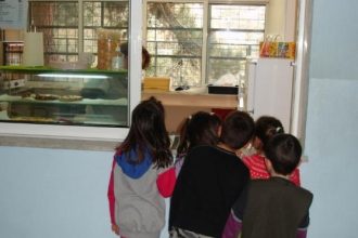 "Φέσι" 20.000 ευρώ στα σχολικά κυλικεία στην Αιγιάλεια