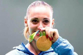 Ξέχασαν να καλέσουν την Κορακάκη στο Προεδρικό Μέγαρο