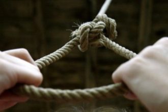 Τραγωδία στην Πάτρα: Με θηλιά... αυτοκτόνησε 78χρονος στο υπόγειο διαμέρισμά του!