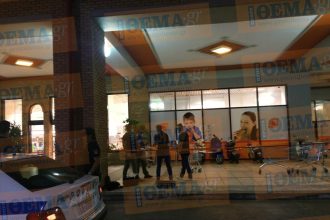 Αιματηρή ληστεία σε σούπερ μάρκετ- Ενας τραυματίας