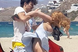 Μύκονος: Εικόνες που σοκάρουν από τον καυγά της Lindsay Lohan με τον πρώην αρραβωνιαστικός της- ΦΩΤΟΓΡΑΦΙΕΣ