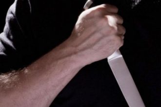 ΣΟΚ - Αγρίνιο: 59χρονος επιτέθηκε με μαχαίρι σε 43χρονο