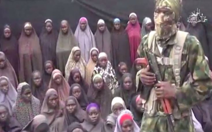 Στη δημοσιότητα από την Μπόκο Χαράμ ΒΙΝΤΕΟ με τις μαθήτριες που απήγαγε το 2014