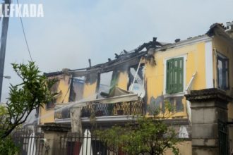 Φωτιά στη Λευκάδα: Δέκα τα κτίρια που κάηκαν - Ξεκίνησε η καταμέτρηση ζημιών