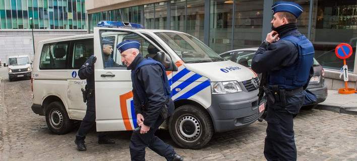 Πέντε από τους τρομοκράτες σε Παρίσι-Βρυξέλλες είχαν αποσπάσει χιλιάδες ευρώ σε επιδόματα