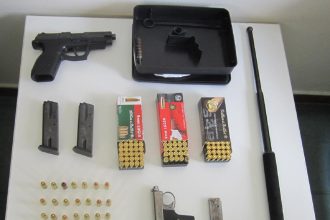 Πάτρα: Συνελήφθη 29χρονος "πιστολέρο" - Τί έκρυβε το ... οπλοστάσιό του - ΦΩΤΟΓΡΑΦΙΕΣ
