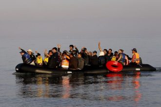 Δουλέμποροι διαφημίζουν τις «δουλειές» προς την Ελλάδα μέσω Facebook