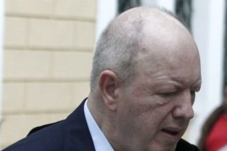 Ο Ψυχάρης αποκαλύπτει στη Βουλή γιατί δεν μπορεί να καταθέσει: Πάσχω από...