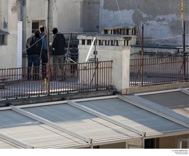 Δυτική Ελλάδα - Απίστευτο: Πήγε στο εξοχικό της και στην ταράτσα βρήκε... Κλήθηκε η Αστυνομία