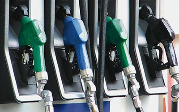 Τρεις συλλήψεις για λαθρεμπόριο καυσίμων