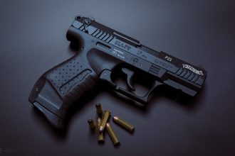 Βρήκαν κρυμμένο όπλο σε κινητήρα αυτοκινήτου που έκλειψαν πριν από 7 χρόνια