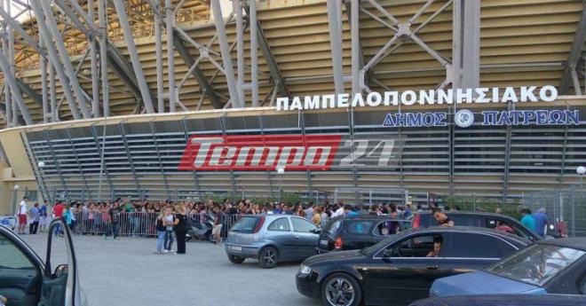 Πάτρα: Στην... ουρά μόλις για λίγα τρόφιμα και είδη πρώτης ανάγκης - Συνολικά 6.000 οικογένειες οι δικαιούχοι - ΔΕΙΤΕ ΦΩΤΟΓΡΑΦΙΕΣ