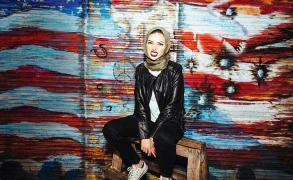 Playboy: Μια μουσουλμάνα με μαντήλα στις σελίδες του περιοδικού - ΦΩΤΟΓΡΑΦΙΕΣ