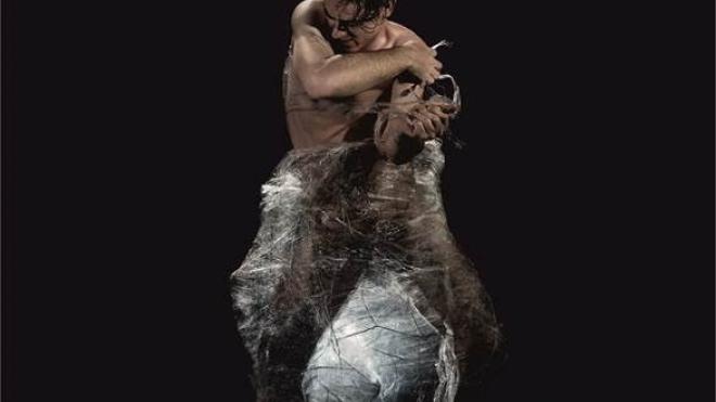 Καράβι βγήκε στις αυλές των σπιτιών! ΦΩΤΟΓΡΑΦΙΕΣ