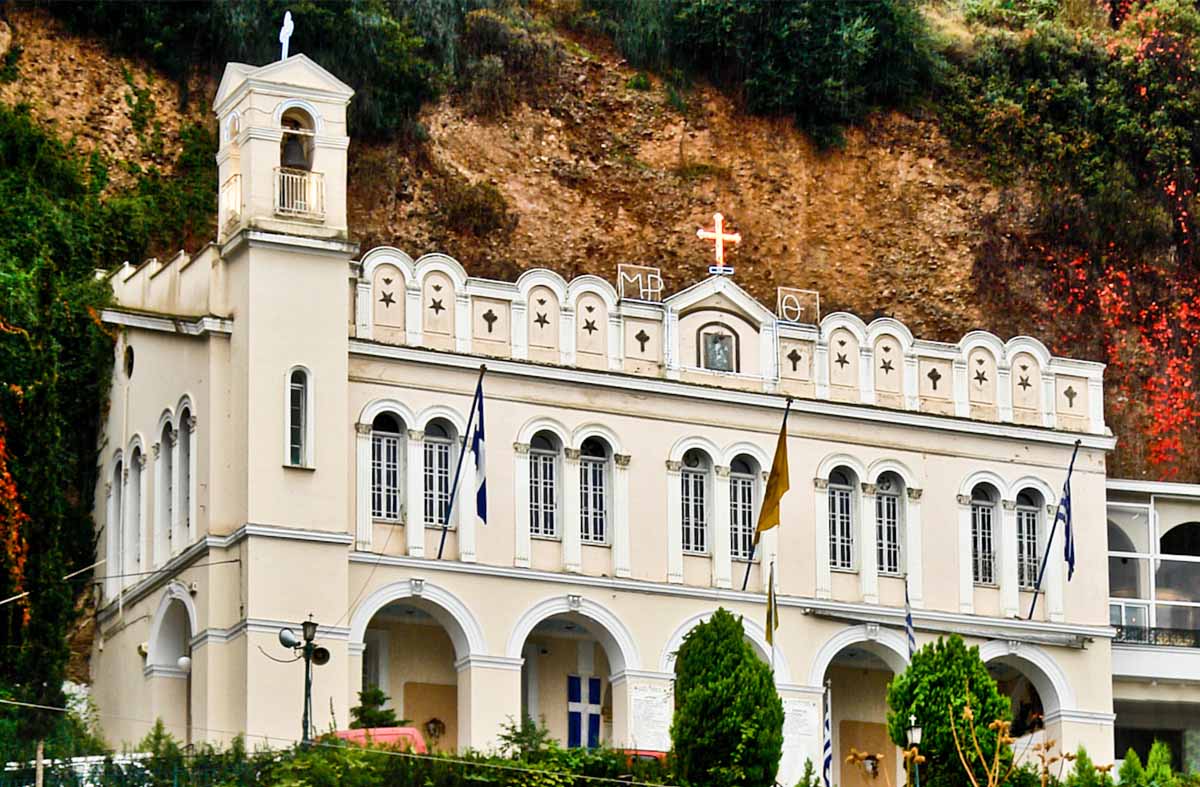 Αγρυπνία για τη σωτηρία της πατρίδας στο Αίγιο