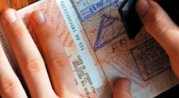 Πάτρα: Άλλοι τρεις μετανάστες με πλαστά ταξιδιωτικά έγγραφα