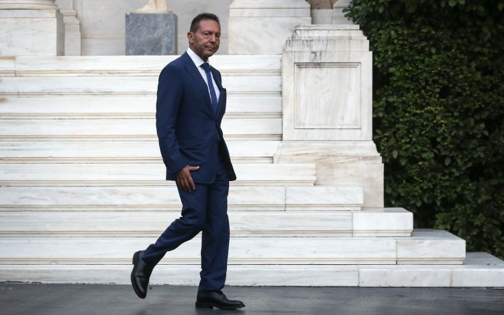 Αιφνιδίως στο Μέγαρο Μαξίμου ο Στουρνάρας